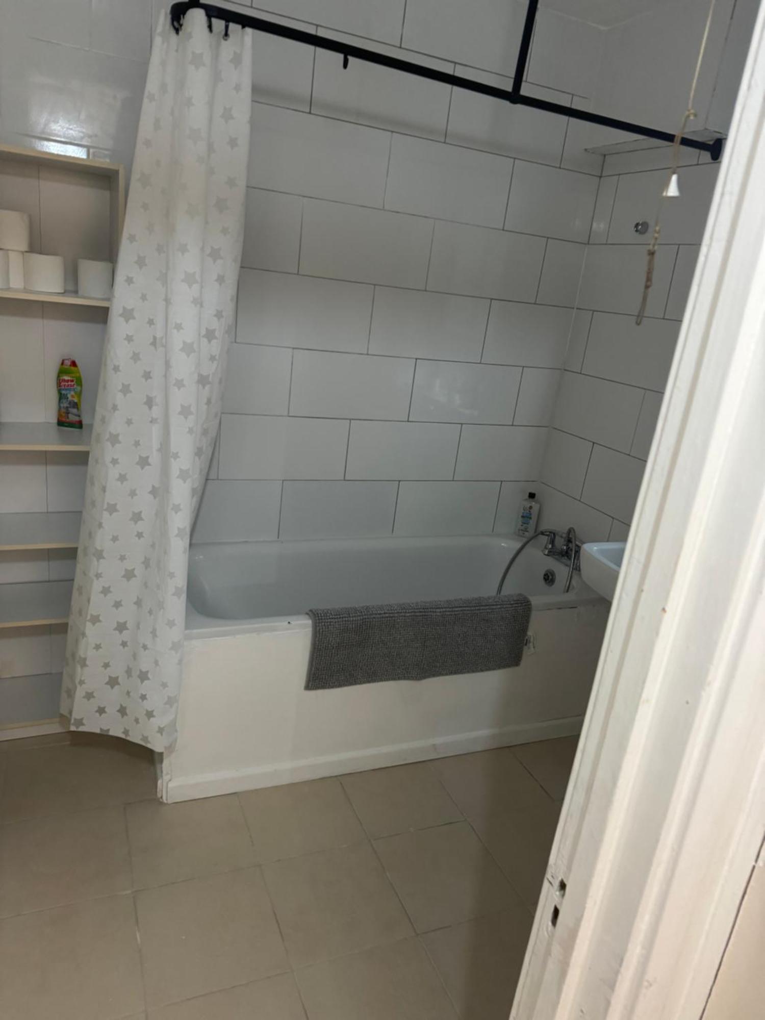 One Bedroom Apartment In Tower Bridge Road لندن المظهر الخارجي الصورة