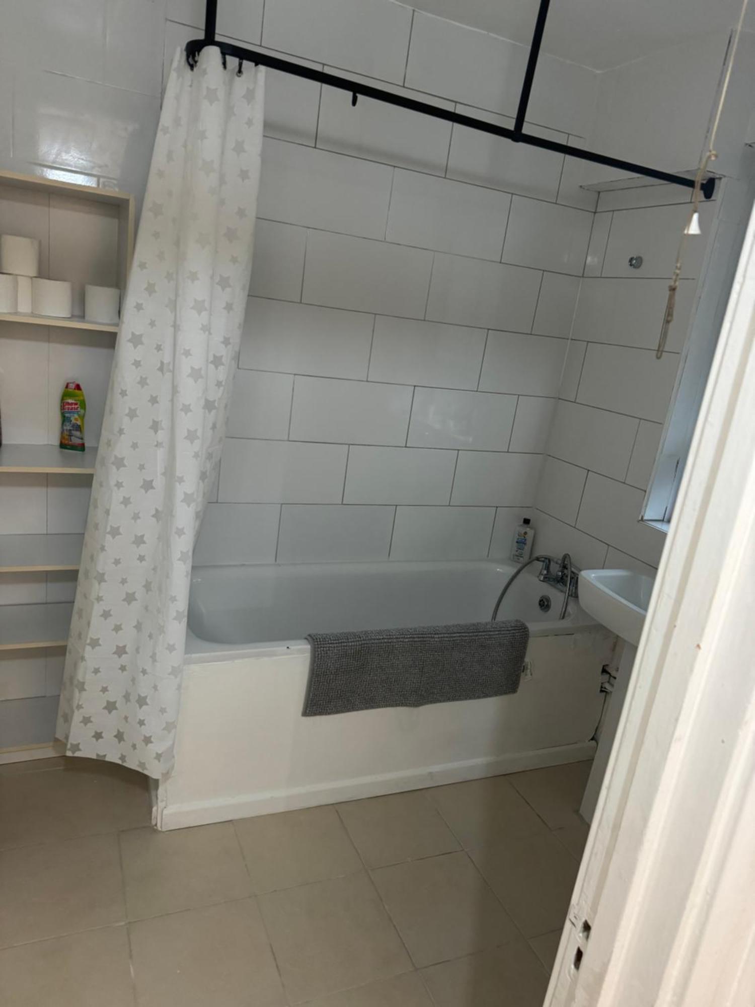 One Bedroom Apartment In Tower Bridge Road لندن المظهر الخارجي الصورة