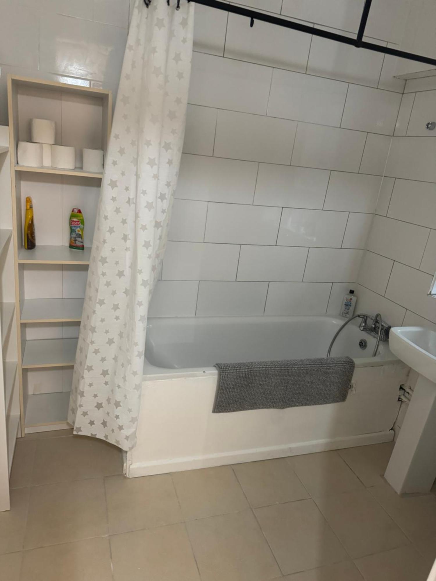 One Bedroom Apartment In Tower Bridge Road لندن المظهر الخارجي الصورة